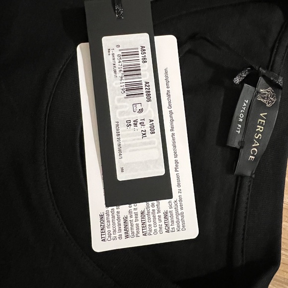 AUTHENTIC new VERSACE T-SHIRTS mens XXL but fits like L - Picture 8 of 13